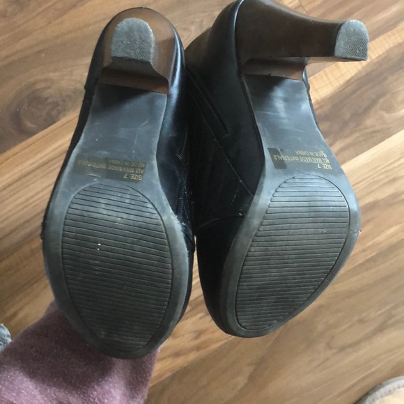 Booties - Picture 4 of 4